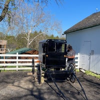 รูปภาพถ่ายที่ The Amish Farm and House โดย Wadha 🦋 เมื่อ 5/10/2022