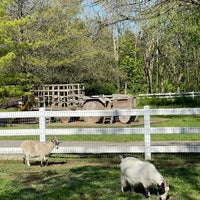 Das Foto wurde bei The Amish Farm and House von Wadha 🦋 am 5/11/2022 aufgenommen
