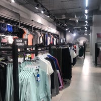 Adidas outlet top gustavo baz telefono