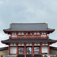 Photo taken at Suzakumon Gate by なおなつ ✩⃛ 🌿 on 2/23/2024