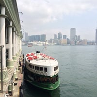 Photo taken at Central Pier No. 7 (Star Ferry) by なおなつ ✩⃛ 🌿 on 4/3/2016