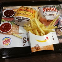 Photo taken at Burger King by Tããl T. on 3/29/2019