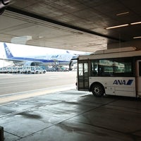 Photo taken at Gate 501 by yutaro s. on 2/8/2018