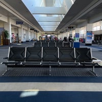 รูปภาพถ่ายที่ Lehigh Valley International Airport (ABE) โดย Scooter M. เมื่อ 12/26/2021