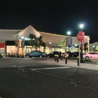 รูปภาพถ่ายที่ The Promenade Shops at Saucon Valley โดย Scooter M. เมื่อ 5/25/2016