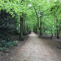 Photo taken at Parkland Walk (Crouch End to Highgate section) by Jeymiz T. on 6/18/2018