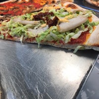 9/10/2018 tarihinde KC K.ziyaretçi tarafından Sfizio Pizza'de çekilen fotoğraf