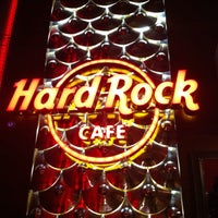 Foto tomada en Hard Rock Cafe Istanbul  por TanseL A. el 12/20/2014