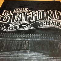 12/14/2012 tarihinde Tam J.ziyaretçi tarafından Grand Stafford Theater'de çekilen fotoğraf
