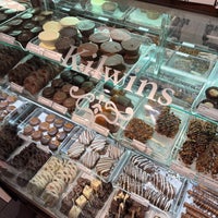 Das Foto wurde bei Kilwins Chocolates &amp;amp; Ice Cream von Tom B. am 3/9/2022 aufgenommen