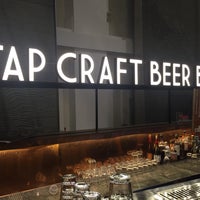 Photo taken at TAP Craft Beer Bar (One Raffles Link) by Olivier B. on 7/27/2015