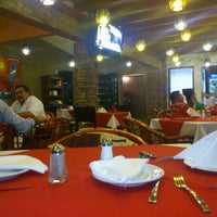 Foto diambil di Massi Restaurant Argentino oleh Edy R. pada 11/29/2012