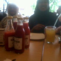 Photo taken at Pizza hut buaran plaza by souzhy s. on 11/20/2011