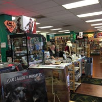 Photo prise au Dragon&amp;#39;s Lair Comics &amp;amp; Fantasy par Alex C. le12/19/2016