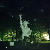 Photo taken at Statue of Freedom by 寺 旅人 てらの たびと(TERATABI)←取り扱い注意❗飲み過ぎ😵🍺🌀危険💓〰️💣💥|дﾟ)ﾁﾗｯ.。o○ 週. on 11/10/2017