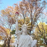 Photo taken at Statue of Freedom by 寺 旅人 てらの たびと(TERATABI)←取り扱い注意❗飲み過ぎ😵🍺🌀危険💓〰️💣💥|дﾟ)ﾁﾗｯ.。o○ 週. on 12/3/2017