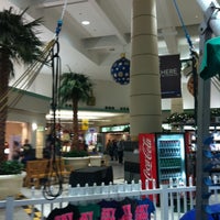 Foto tomada en Richland Mall  por Breanne C. el 11/24/2012