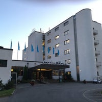 Photo taken at Kylpylähotelli Rantasipi Aulanko by Ville L. on 7/13/2017