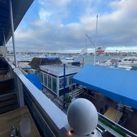 รูปภาพถ่ายที่ Newport Landing Whale Watching โดย ✈️ Rashed เมื่อ 2/3/2020