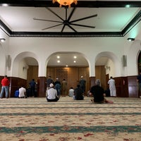Photo taken at Masjid Omar Kampung Melaka (Mosque) by Ramadhan Y. on 9/13/2019