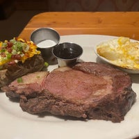 Photo taken at Black Angus Steakhouse by Steven B. on 10/4/2021