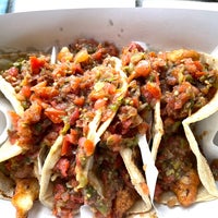 7/15/2021 tarihinde Steven B.ziyaretçi tarafından Best Fish Taco in Ensenada'de çekilen fotoğraf