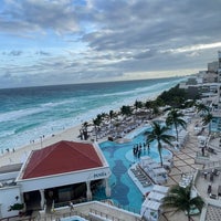 Foto tomada en Hyatt Zilara Cancun  por AD . el 12/24/2023