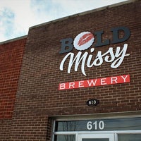Das Foto wurde bei Bold Missy Brewery von Bold Missy Brewery am 5/16/2017 aufgenommen