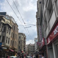 Das Foto wurde bei Hayyam Pasajı von Nur Tanrıöven ⭐. am 7/17/2019 aufgenommen