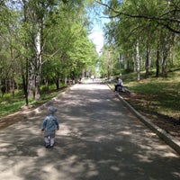 Photo taken at Основинский парк by Mariya T. on 5/20/2016