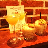 1/11/2013にNick K.がThe 3 Monkeys Cocktail Barで撮った写真