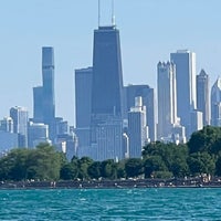Photo taken at Chicago Architecture Center River Cruise by Derin D. on 7/22/2023
