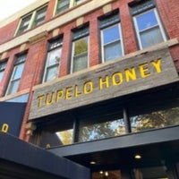 9/16/2023 tarihinde Derin D.ziyaretçi tarafından Tupelo Honey'de çekilen fotoğraf