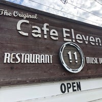 รูปภาพถ่ายที่ Café Eleven โดย Paul เมื่อ 7/1/2020