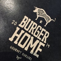 รูปภาพถ่ายที่ Burger Home โดย Uğur T. เมื่อ 12/20/2014