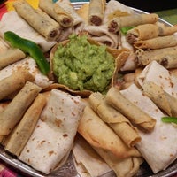 Das Foto wurde bei Sal&amp;#39;s Mexican Restaurant - Fresno von Sal&amp;#39;s Mexican Restaurant - Fresno am 6/19/2017 aufgenommen