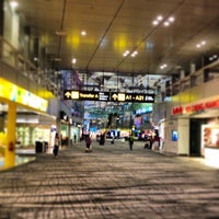 Photo taken at Singapore Changi Airport (SIN) by Roy F. on 7/16/2013