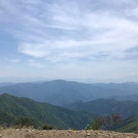 Photo taken at 鷹ノ巣山 by Salutary N. on 5/26/2019
