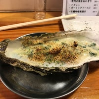 Photo taken at 牡蠣とシャンパン 牡蠣べろ by ジャッケ ハ. on 11/10/2017