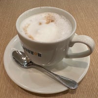 Photo taken at Doutor Coffee Shop by ジャッケ ハ. on 11/20/2022