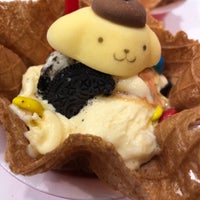 Photo taken at Cold Stone Creamery by みこす (. on 5/12/2019