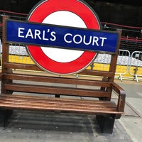 Photo taken at Earl&amp;#39;s Court by Ross M. on 10/7/2017