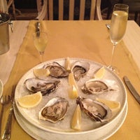 Foto diambil di Seafoodbar &amp;quot;Рыба и Крабы&amp;quot; oleh Julie K. pada 5/5/2013