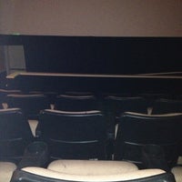 Foto tomada en Towne 3 Cinemas  por Senthil N. el 12/17/2012