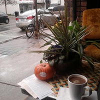 10/26/2012 tarihinde Greg F.ziyaretçi tarafından The Root Cellar Organic Cafe &amp;amp; Bakery'de çekilen fotoğraf