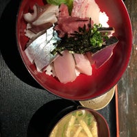 Photo taken at 料理人のいる魚屋 ガシラ by takemioIO on 3/15/2019