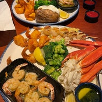 Photo taken at Red Lobster by Ron N. on 1/9/2023