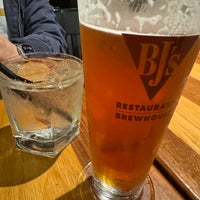 Photo taken at BJ&amp;#39;s Restaurant &amp;amp; Brewhouse by Ron N. on 11/20/2023