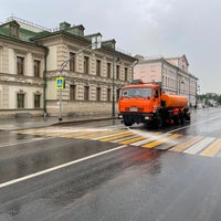 Photo taken at Площадь Яузские Ворота by Владислав I. on 6/28/2021