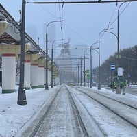 Photo taken at Остановка «Метро ВДНХ» by Владислав I. on 12/26/2021